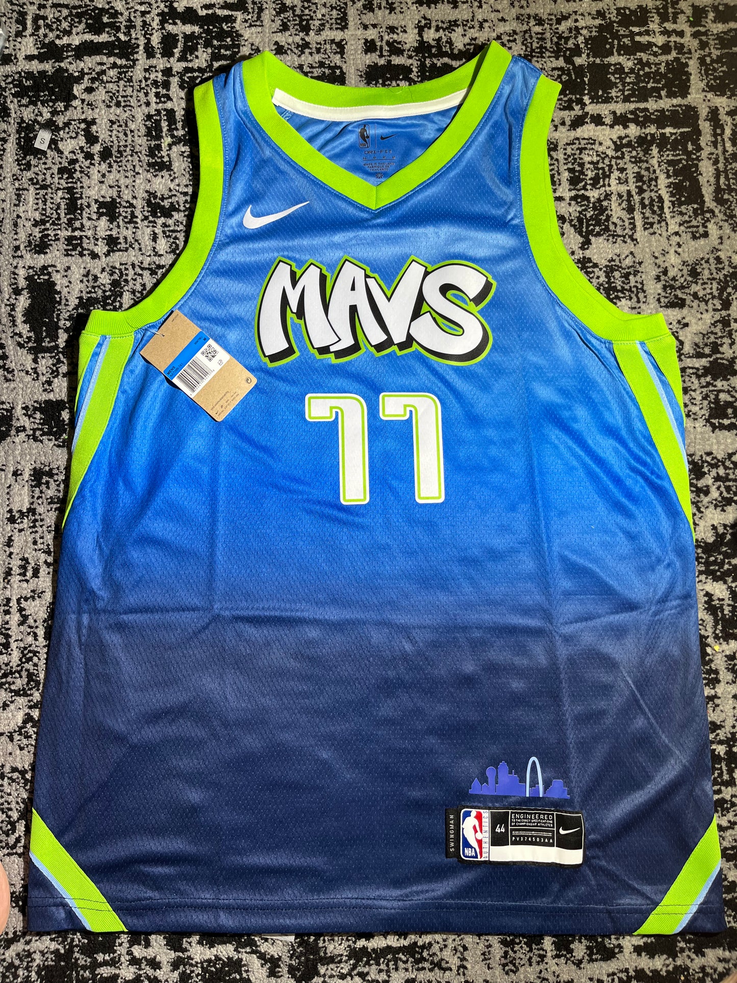 Luka Doncic Mavs Graffiti City Jersey