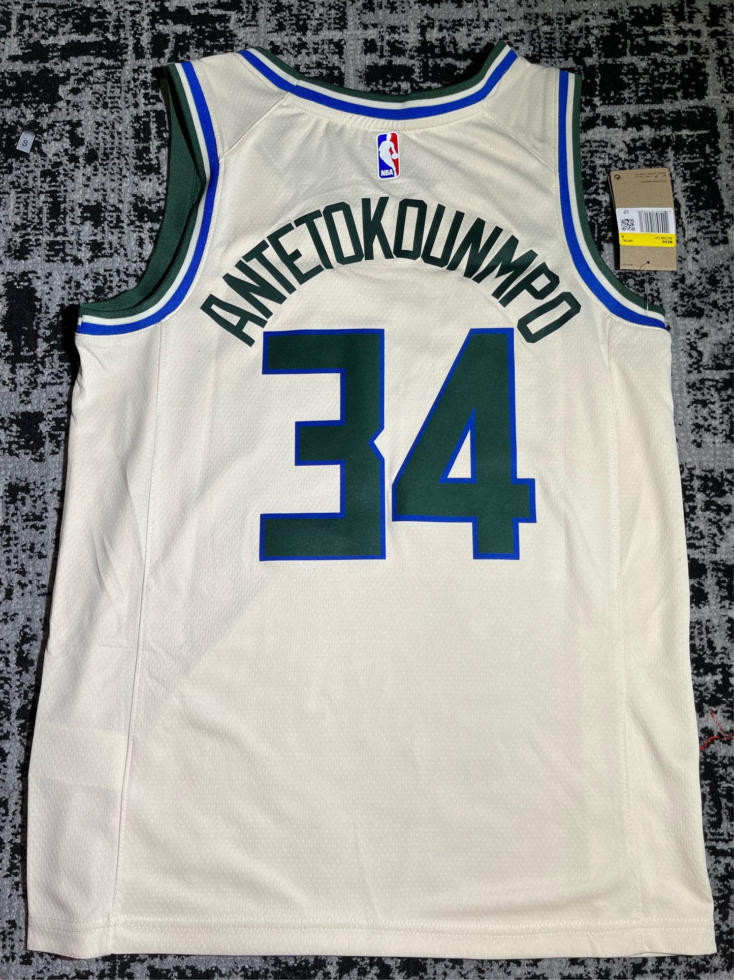 Giannis Antetokounmpo 2022' “Cream City” NBA City Jersey