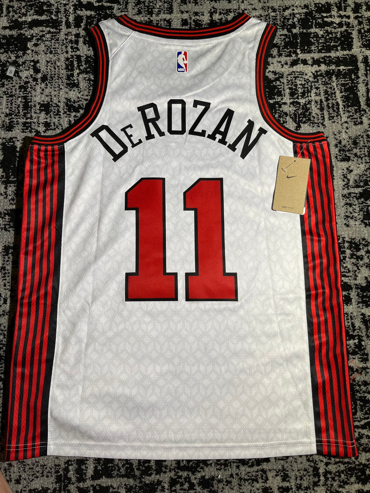 DeMar DeROZAN 2023’ Bulls City Jersey